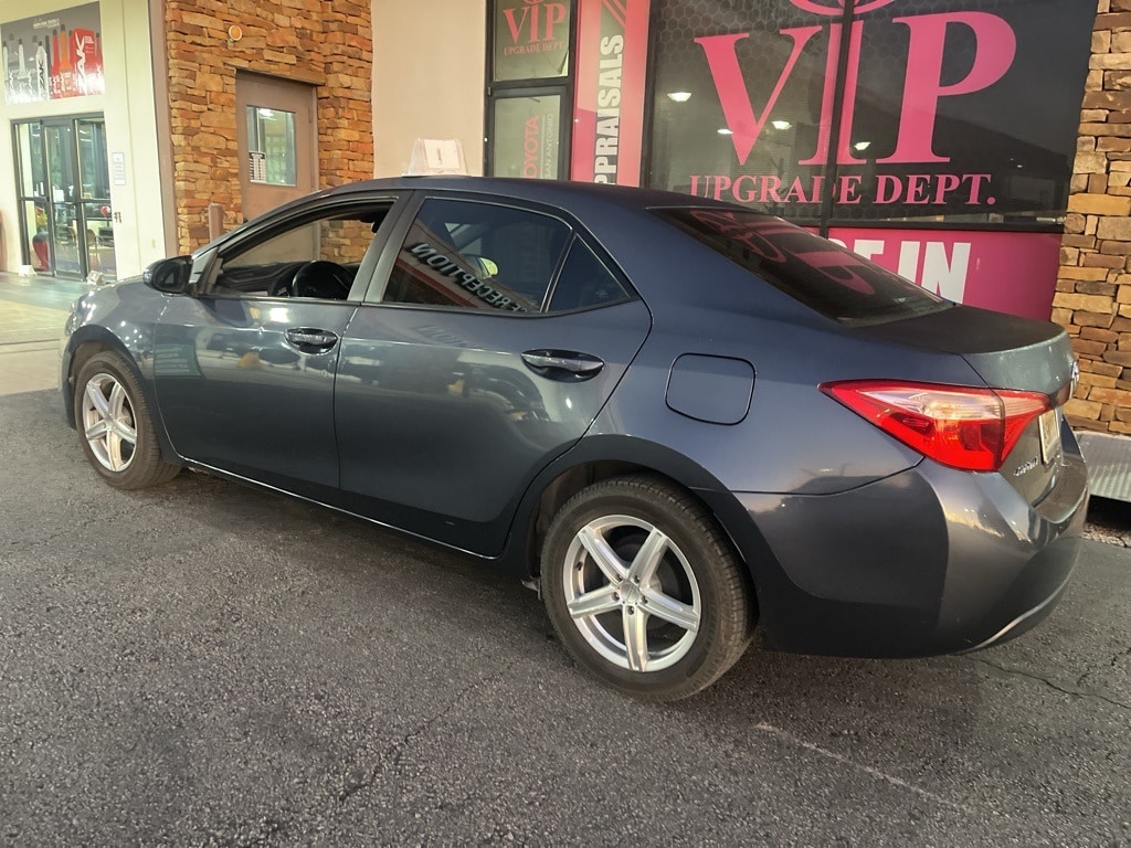 Used 2018 Toyota Corolla LE Sedan