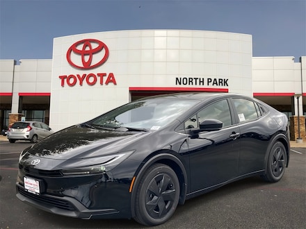 2026 Toyota Prius LE Hatchback