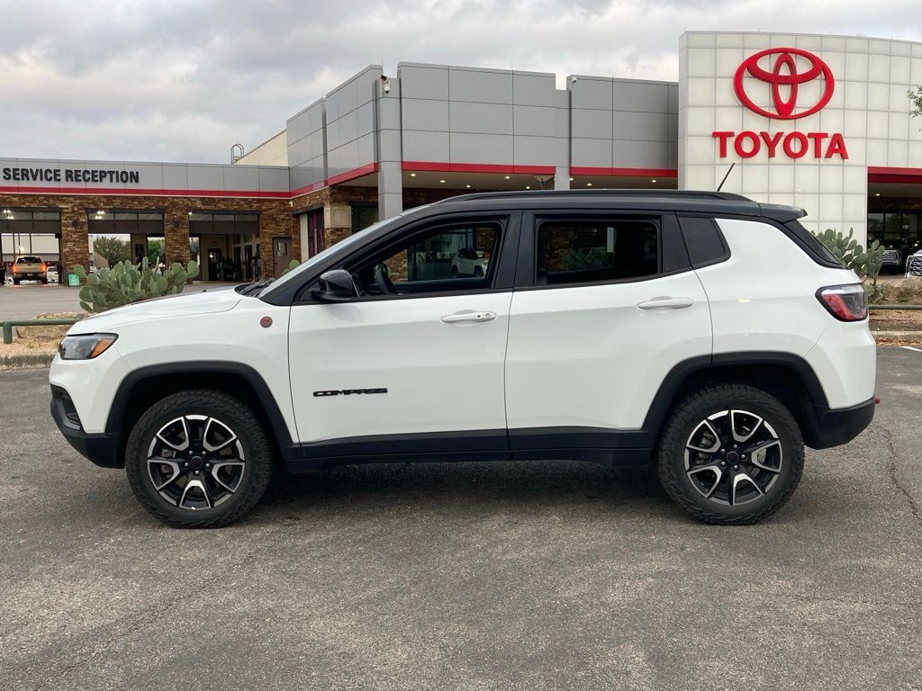 2025 Jeep Compass Trailhawk - Photo 8