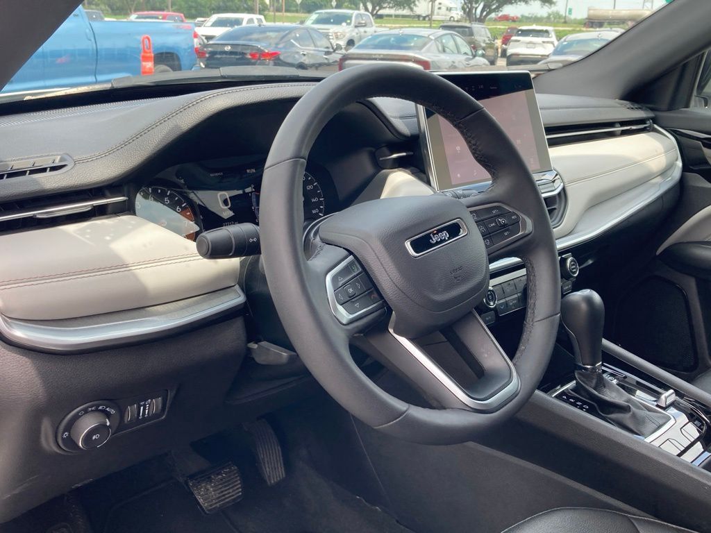 2025 Jeep Compass Limited - Photo 7
