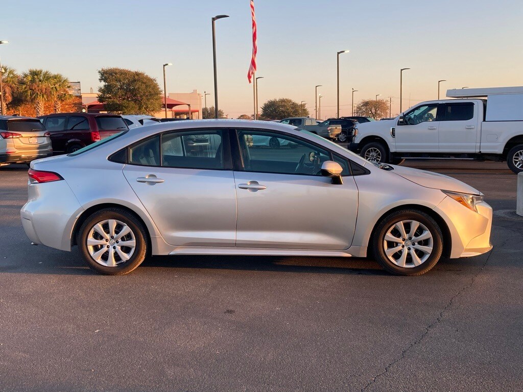 Used 2022 Toyota Corolla LE Sedan