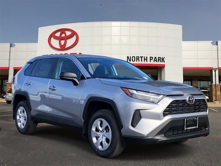 2025 Toyota RAV4 LE SUV