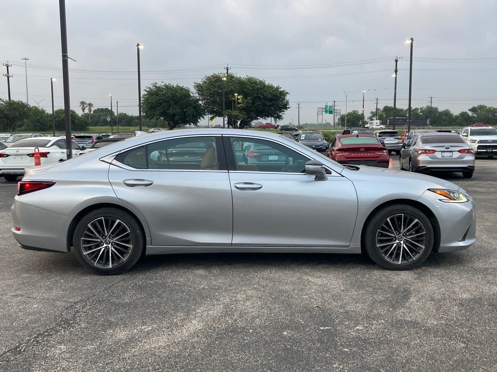 Used 2023 Lexus ES 350 Sedan