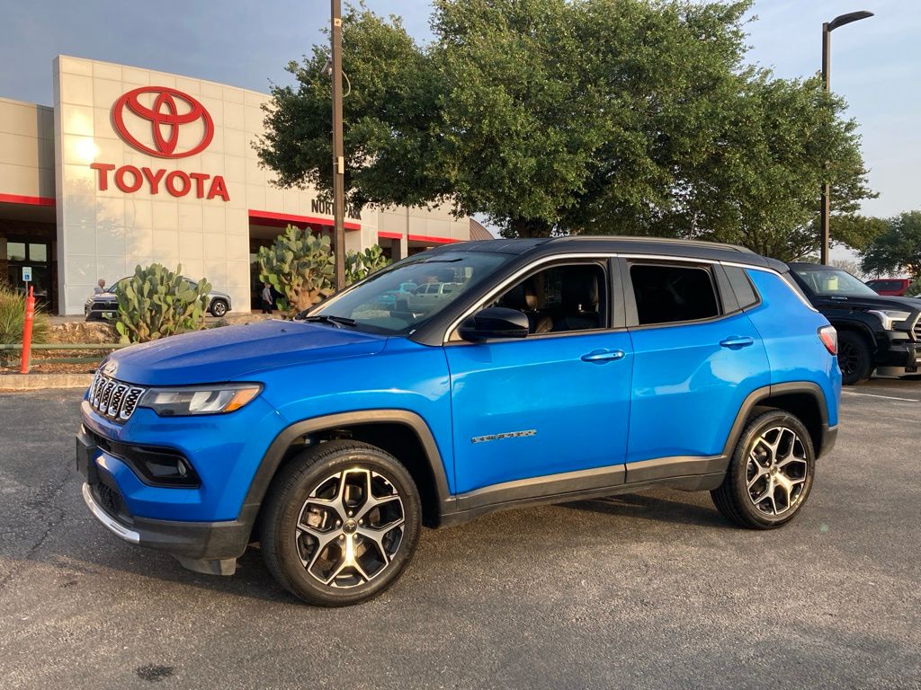 2025 Jeep Compass Limited 4X4's photo