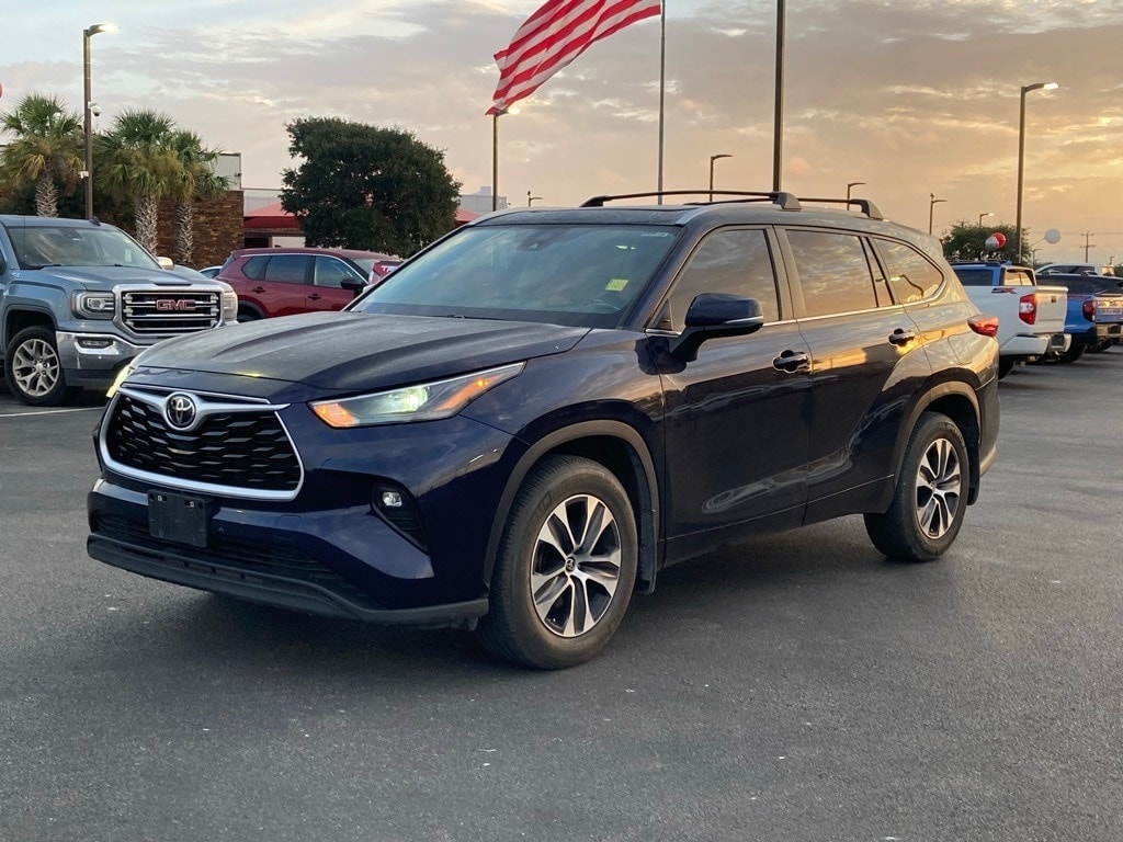2023 Toyota Highlander SUV 