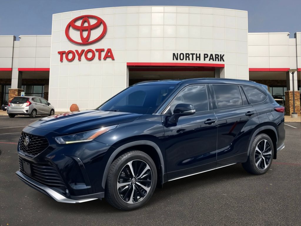 2021 Toyota Highlander SUV 