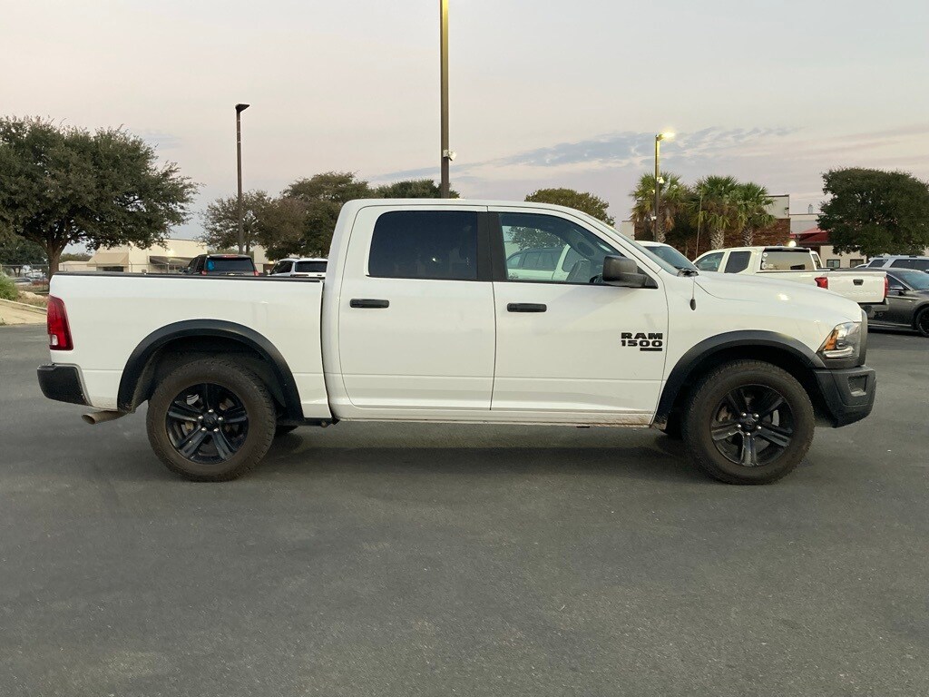 2024 Ram 1500 Classic Warlock photo 2
