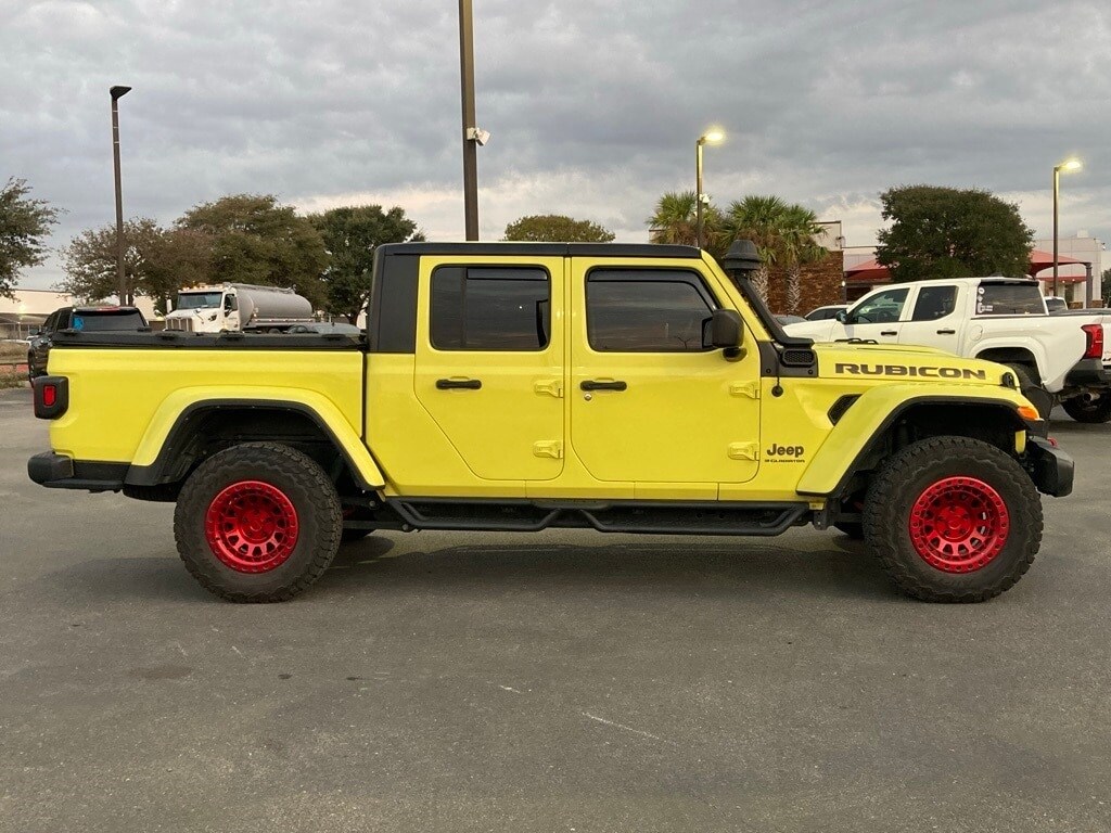 2023 Jeep Gladiator Rubicon photo 3