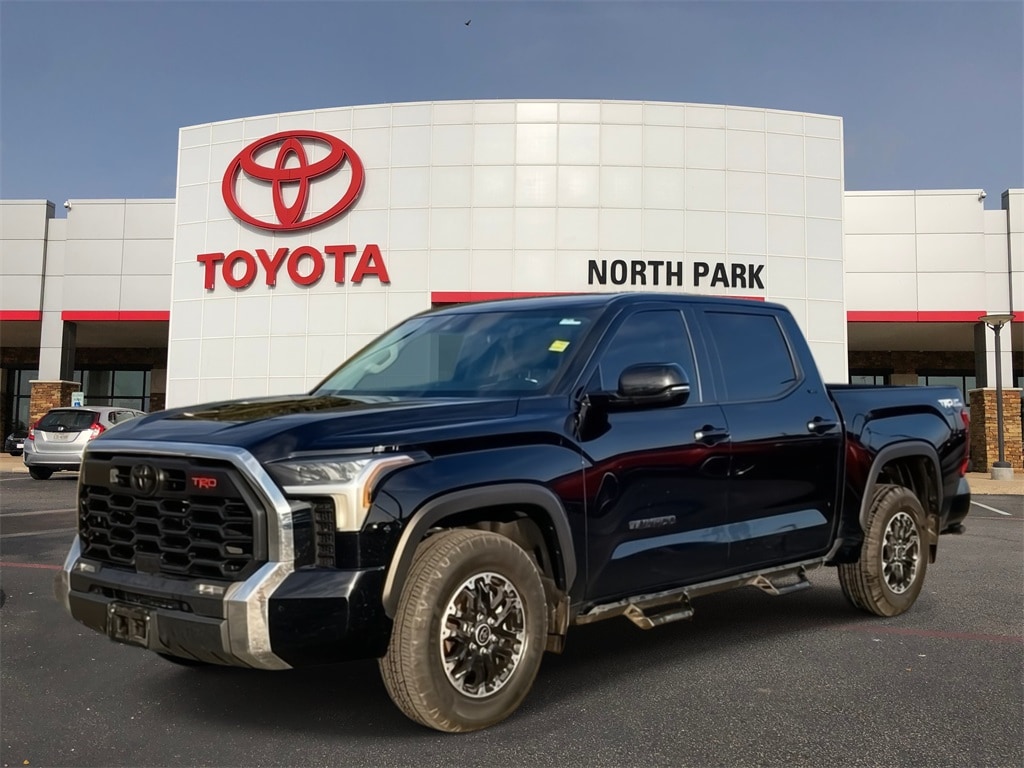 2024 Toyota Tundra SR5's photo