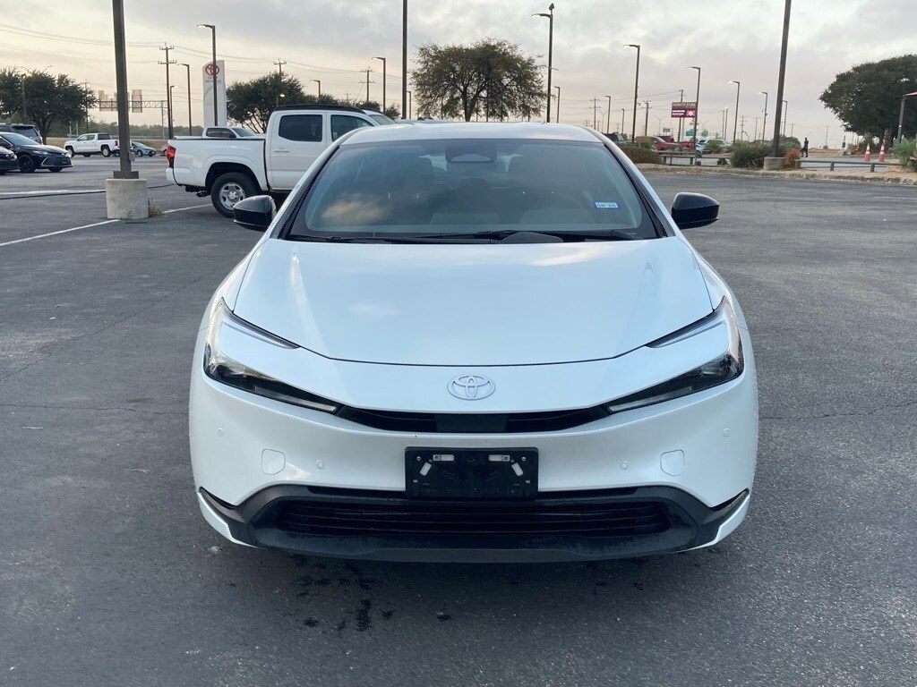 2023 Toyota Prius Limited photo 2
