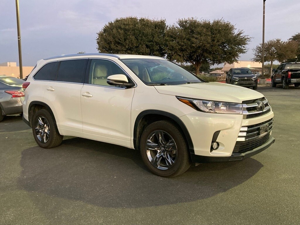 2018 Toyota Highlander Limited photo 2