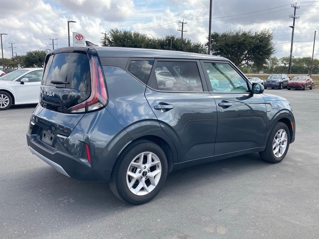 Used 2024 Kia