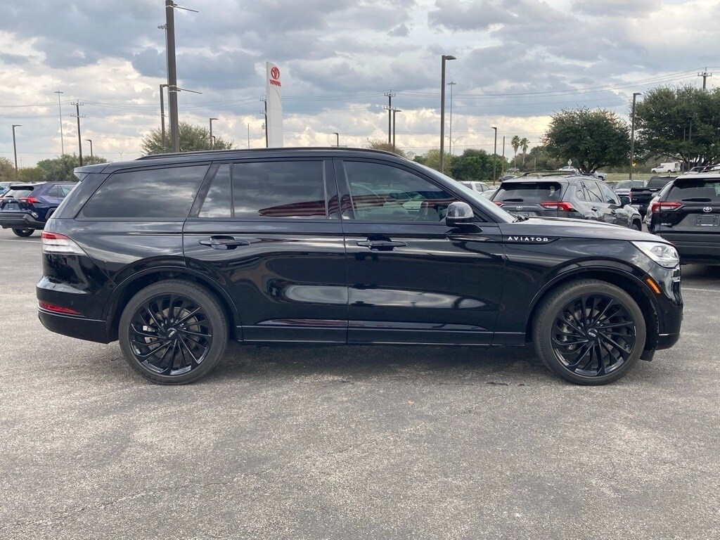 2023 Lincoln Aviator Reserve photo 4
