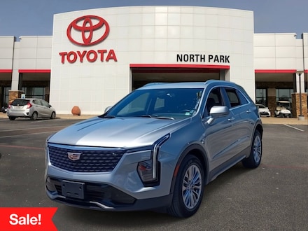2025 Cadillac XT4 Premium Luxury SUV