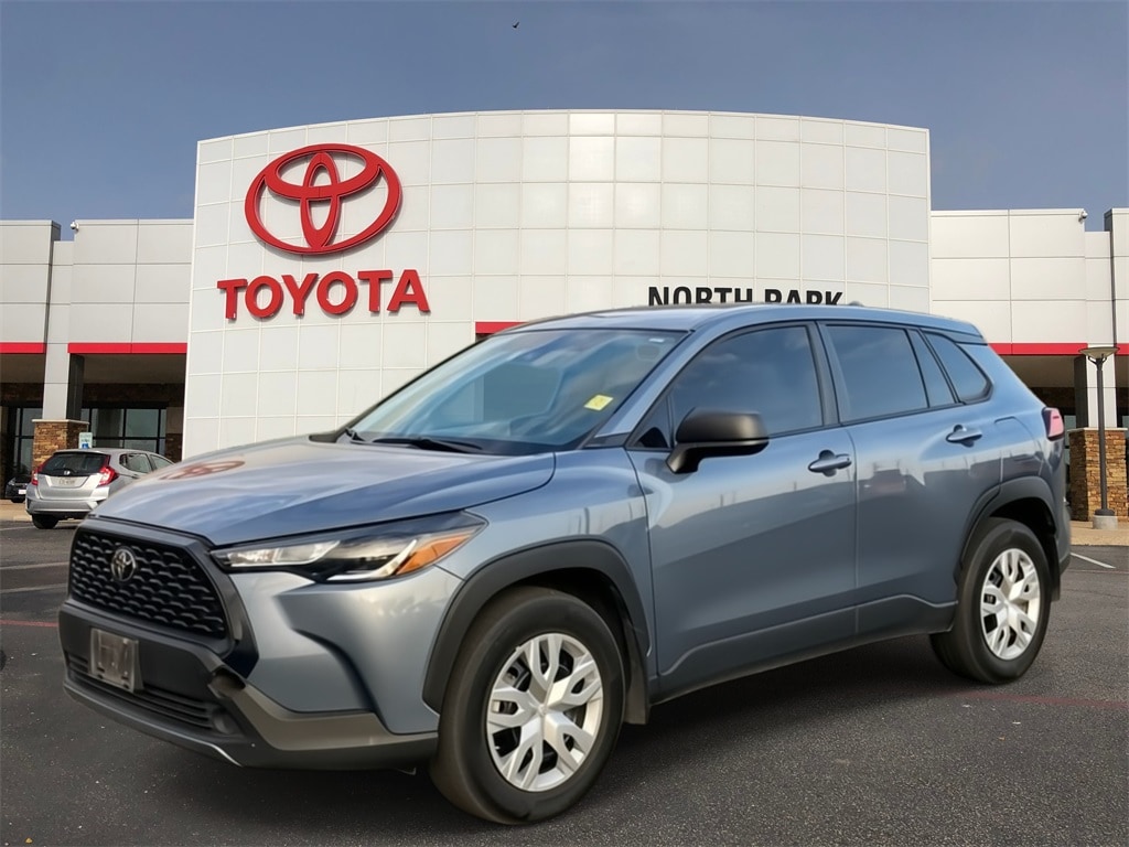 2022 Toyota Corolla Cross L's photo