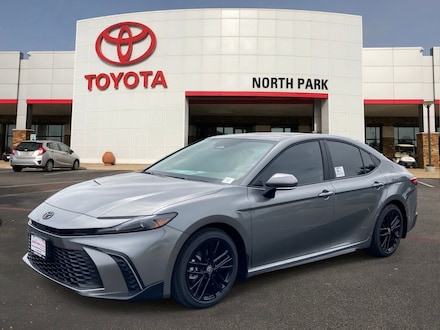 2026 Toyota Camry SE Sedan