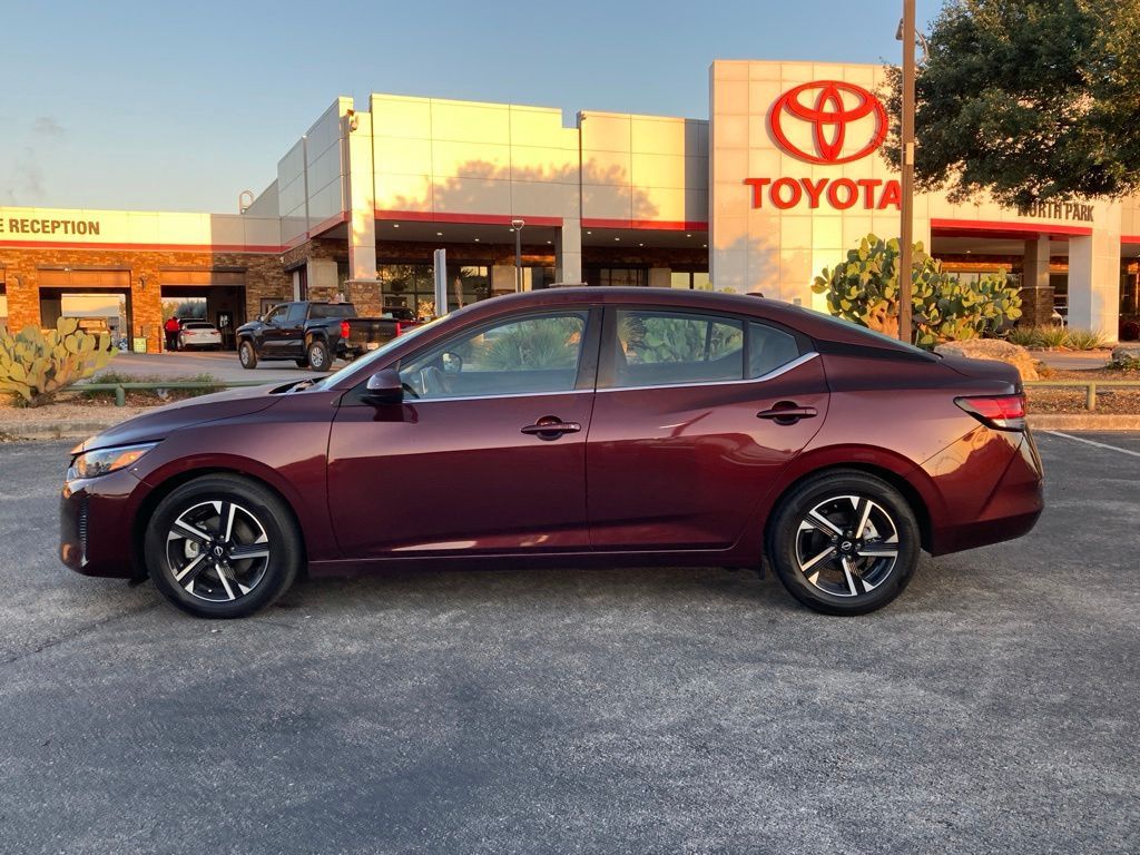 2025 Nissan Sentra SV - Photo 7