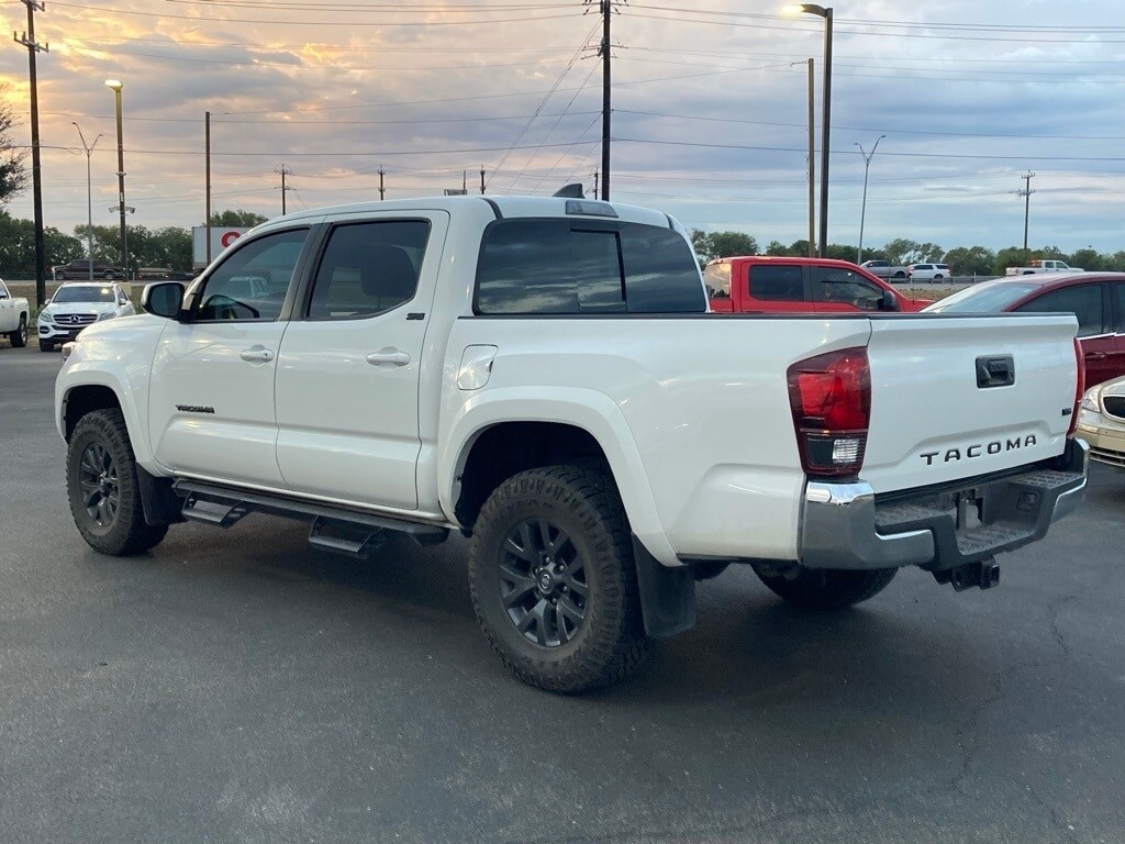 2023 Toyota Tacoma SR5 photo 4