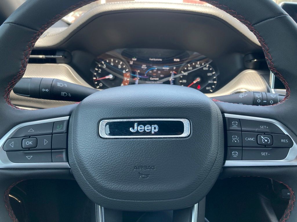 2025 Jeep Compass Trailhawk - Photo 18
