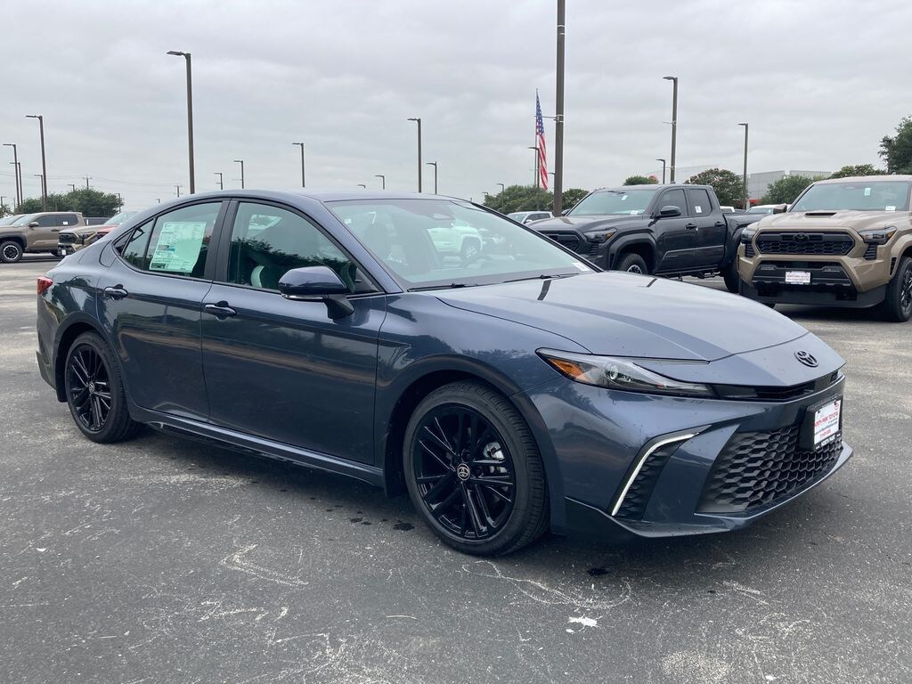 New 2026 Toyota Camry SE Sedan