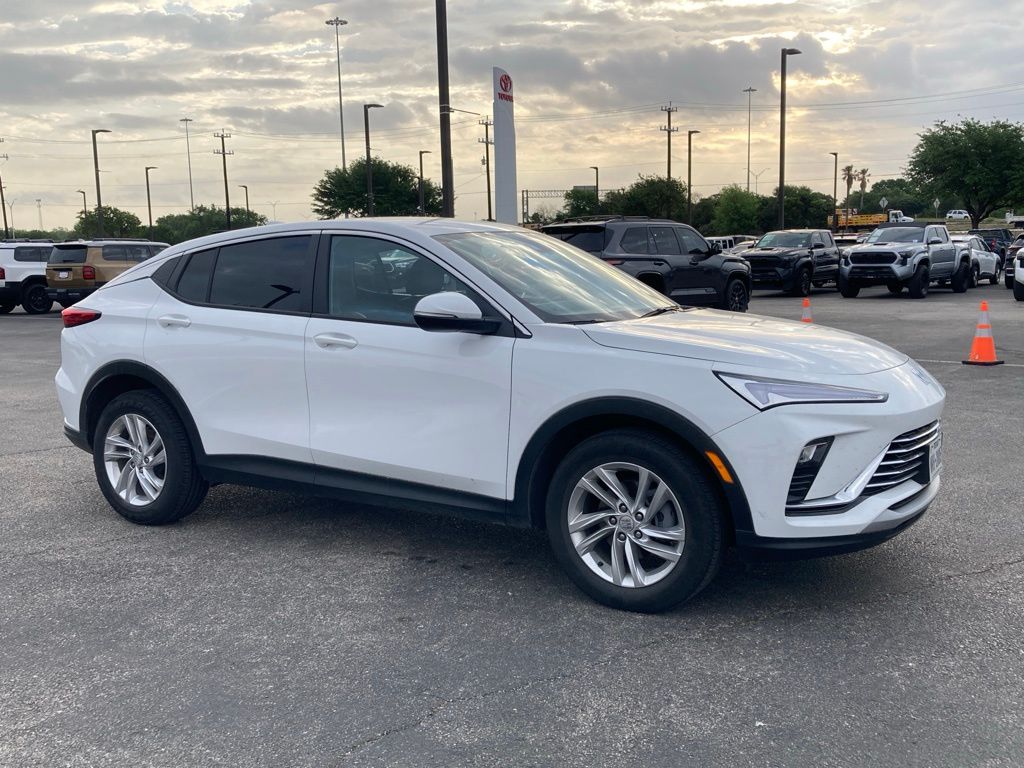 View vehicle photo 2