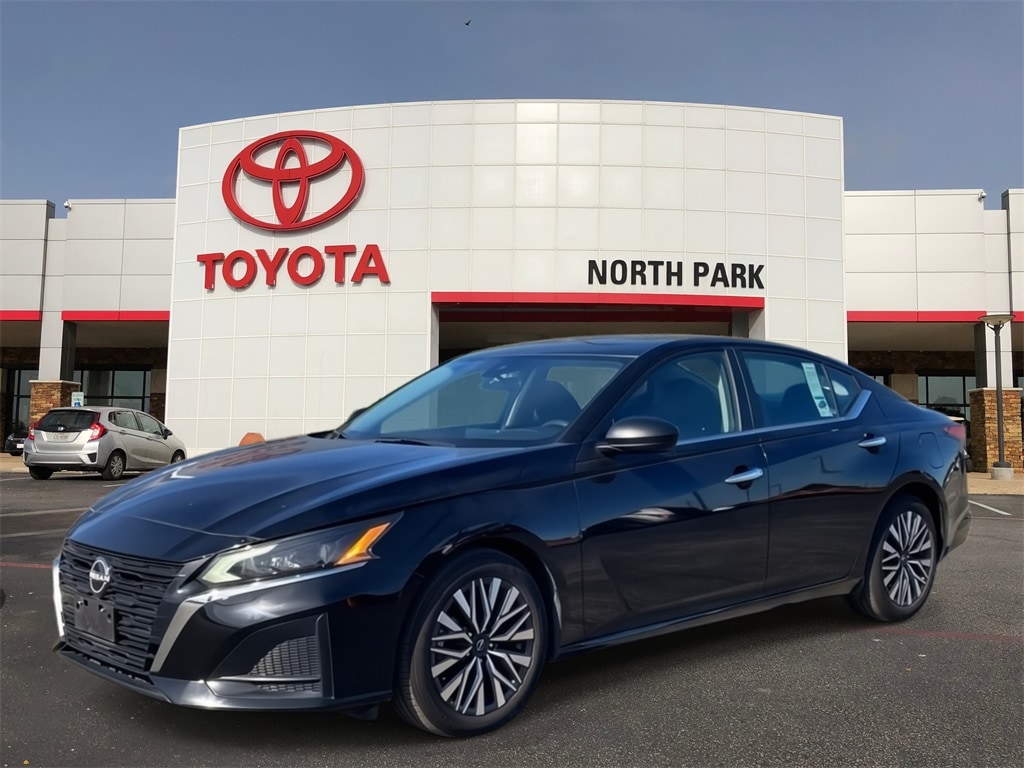 2024 Nissan Altima SV