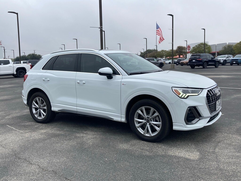 Used 2024 Audi Q3 Premium SUV