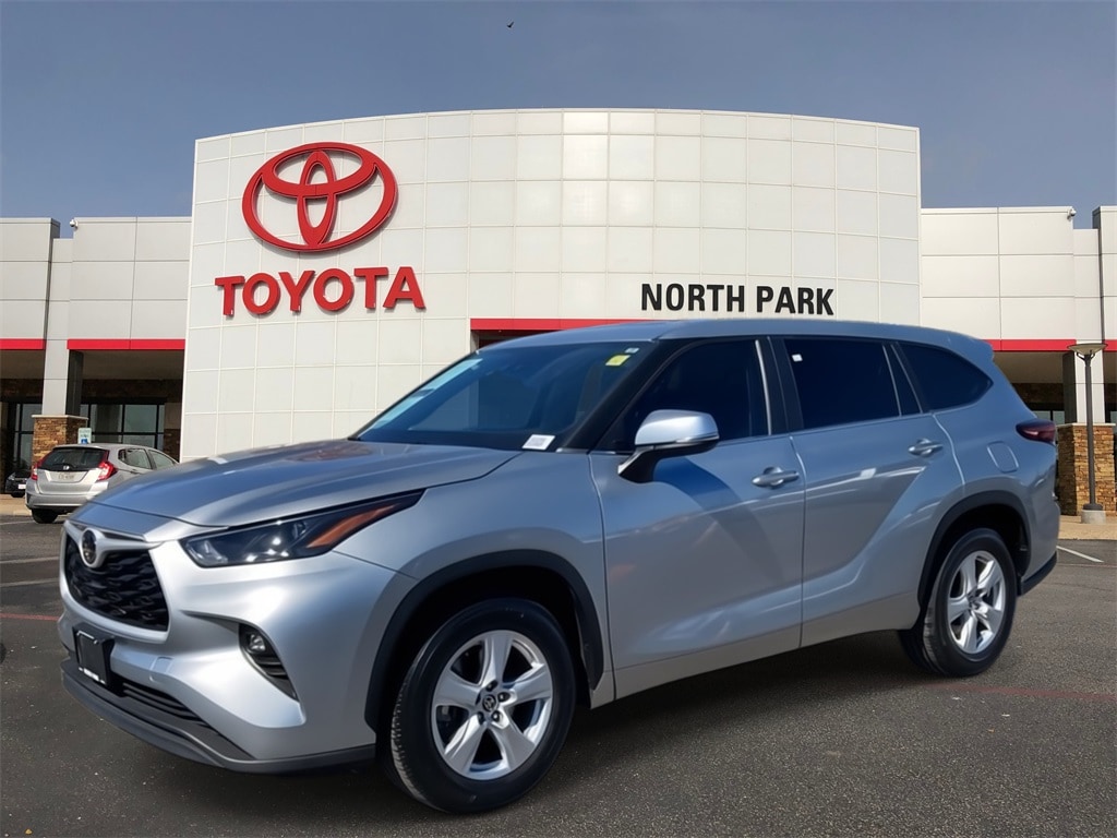 2023 Toyota Highlander SUV 