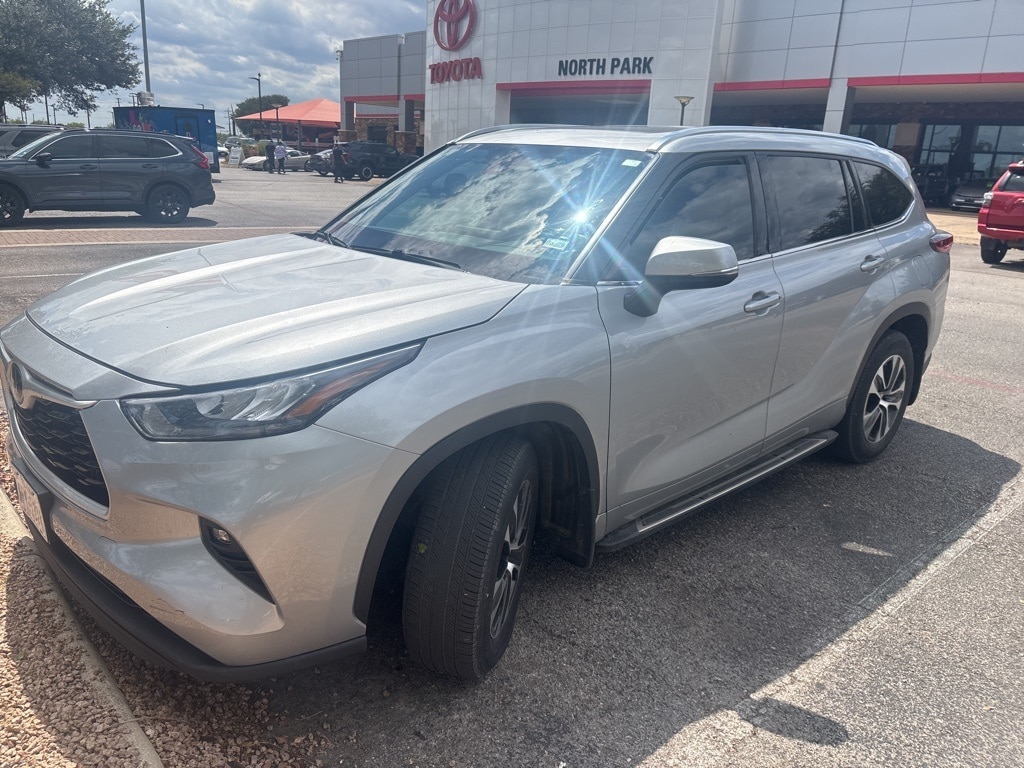 2020 Toyota Highlander SUV 
