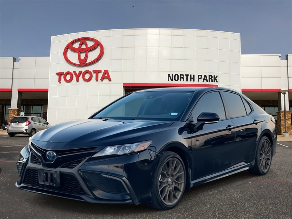 Used 2023 Toyota Camry Hybrid SE Sedan