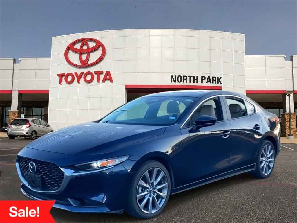 2025 Mazda Mazda3 Preferred's photo