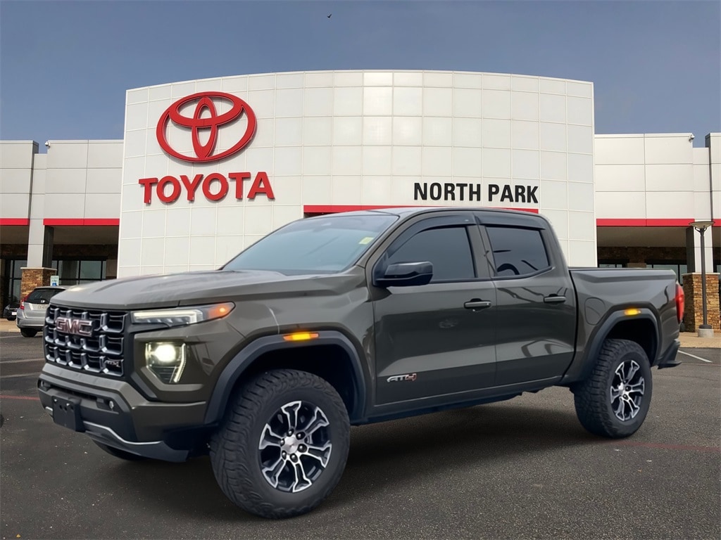 2024 GMC Canyon AT4's photo