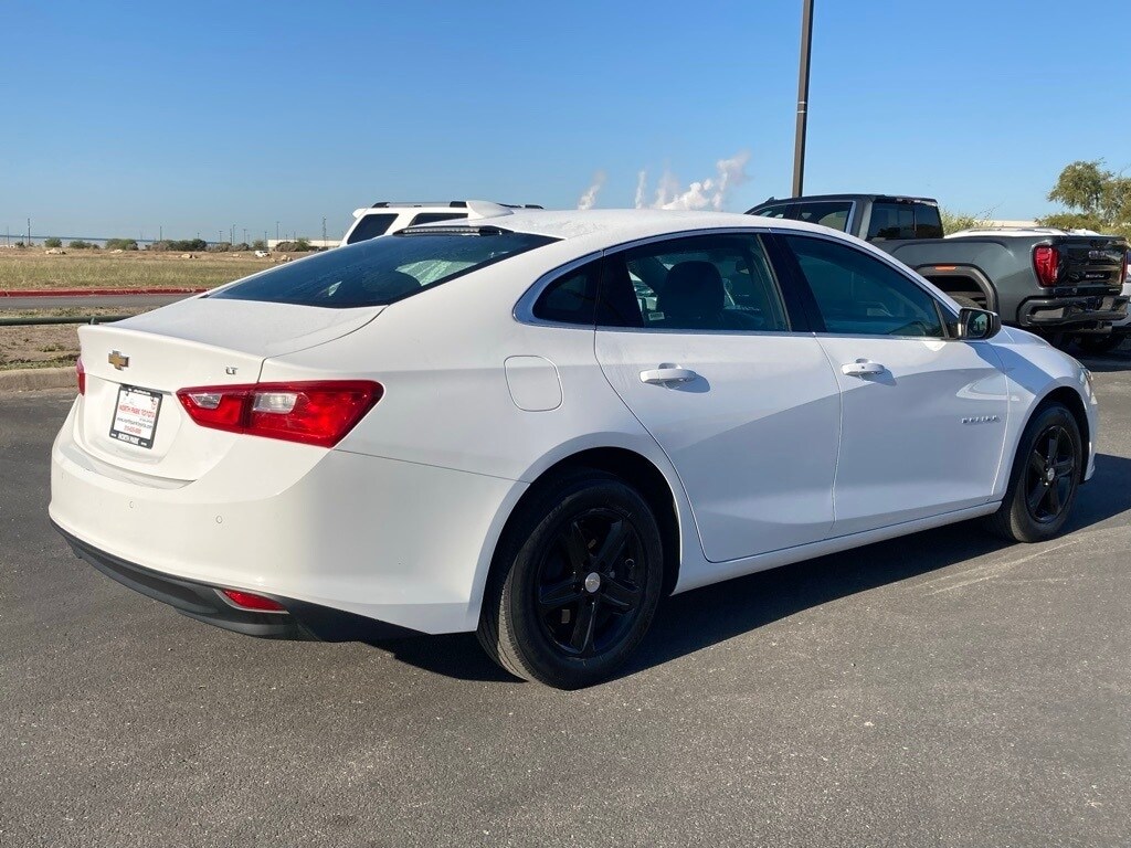 2024 Chevrolet Malibu 1LT photo 4