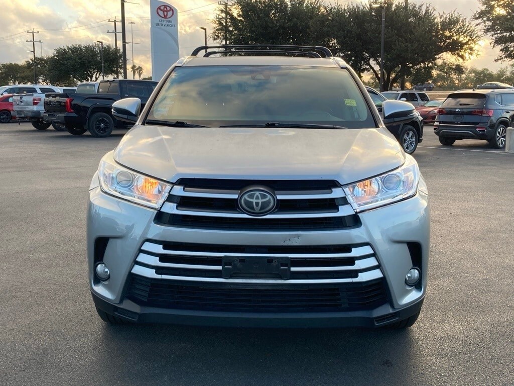 2018 Toyota Highlander XLE photo 2