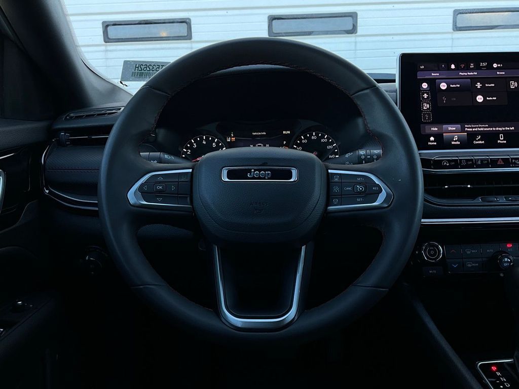 2025 Jeep Compass Trailhawk - Photo 31