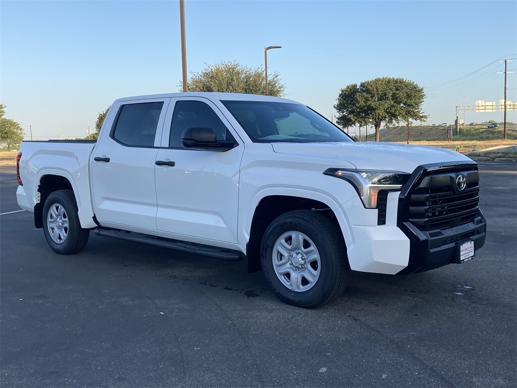 2026 Toyota Tundra SR CrewMax photo 3
