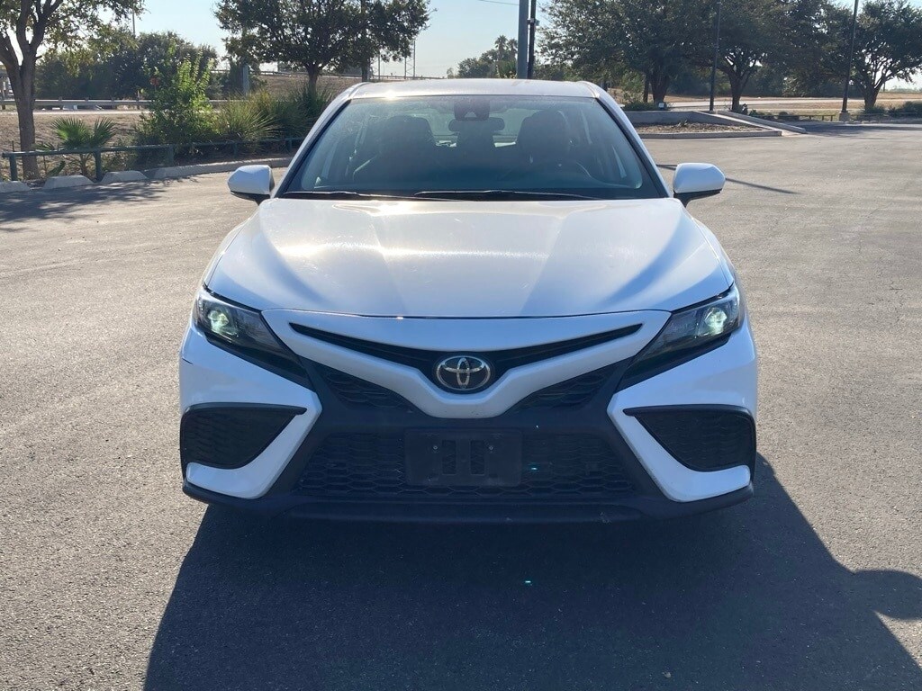 2024 Toyota Camry SE photo 2