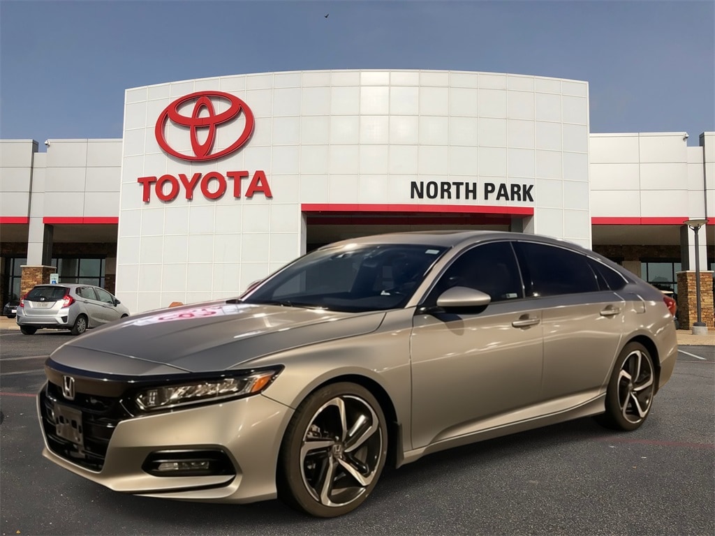 2019 Honda Accord Sport's photo