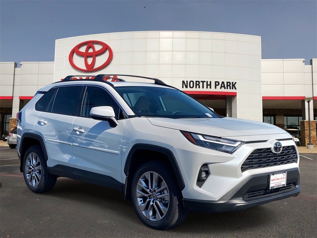 2025 Toyota RAV4 XLE Premium's photo