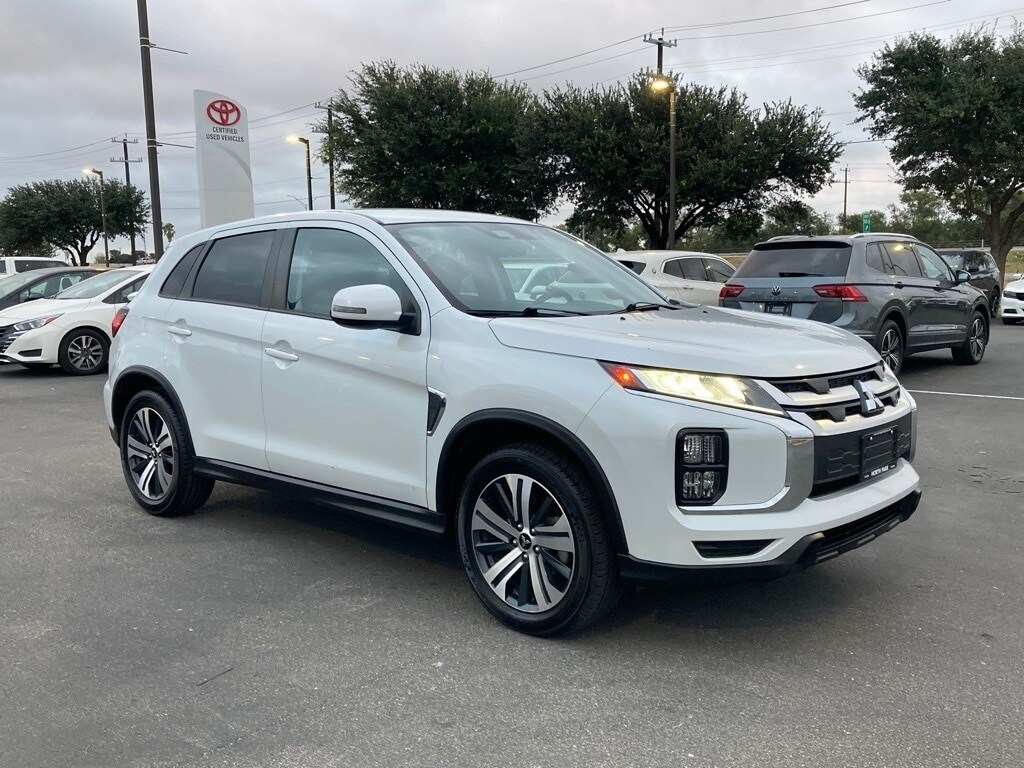 2024 Mitsubishi Outlander Sport ES LE SE photo 3