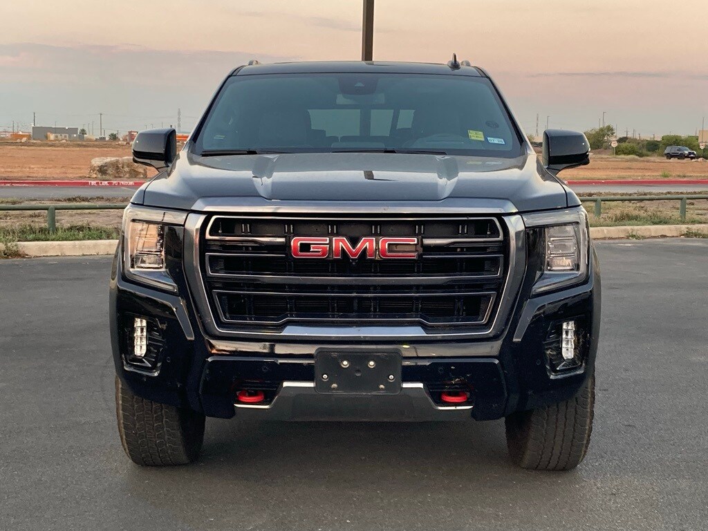 2024 Gmc Yukon AT4 photo 2