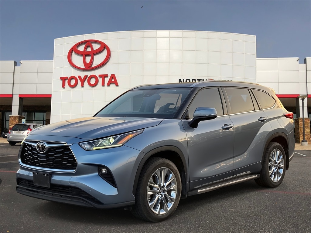 2023 Toyota Highlander SUV 