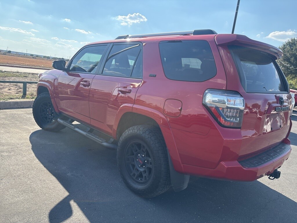 2023 Toyota 4Runner SR5 Premium photo 3