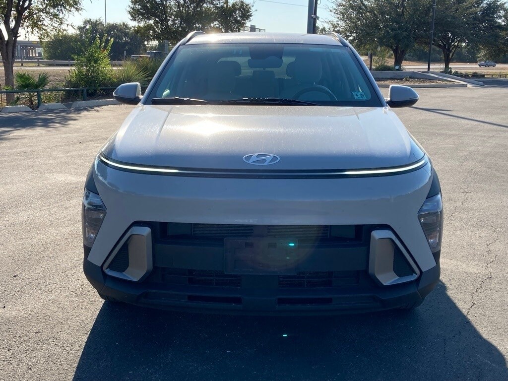 2024 Hyundai Kona SEL photo 2
