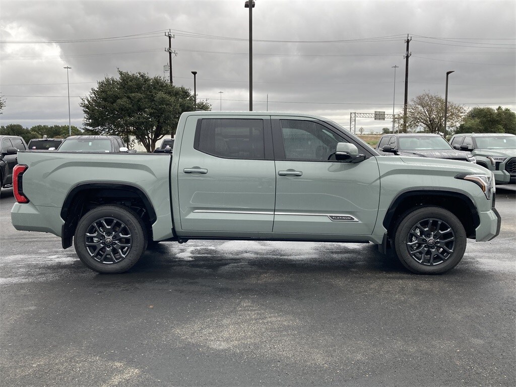 2026 Toyota Tundra Platinum photo 4