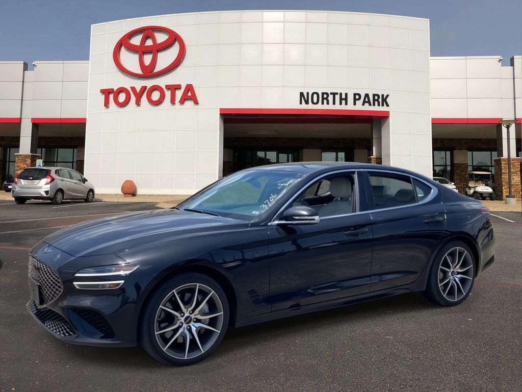 2025 GENESIS G70