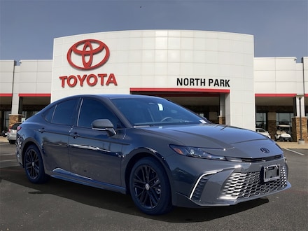 2025 Toyota Camry SE Sedan