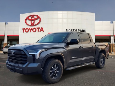 2023 Toyota Tundra SR5 Truck