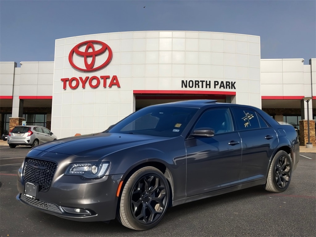 2023 Chrysler 300
