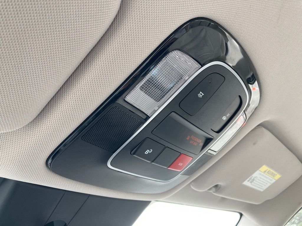 2025 Hyundai Sonata Hybrid SEL - Photo 25